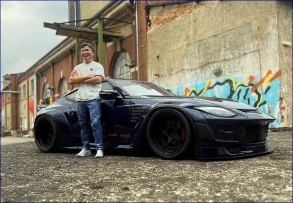 1:18 Nissan Fairlady Z - DarkBlue - Pandem Breitbau inkl. OVP